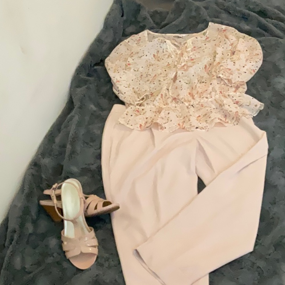 Jennifer Lopez blush pink ankle pants